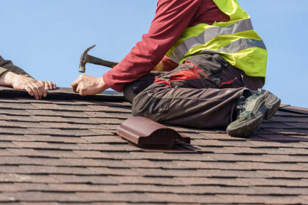 Roof Gutter Cleaning in La Crescenta Montrose, CA